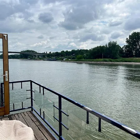 Chic On The Rhine ヴィラ *