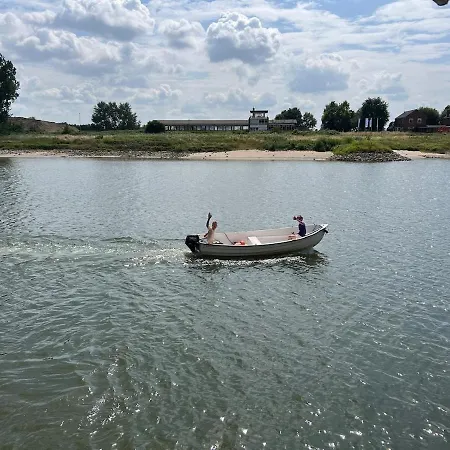 וילה Chic On The Rhine *