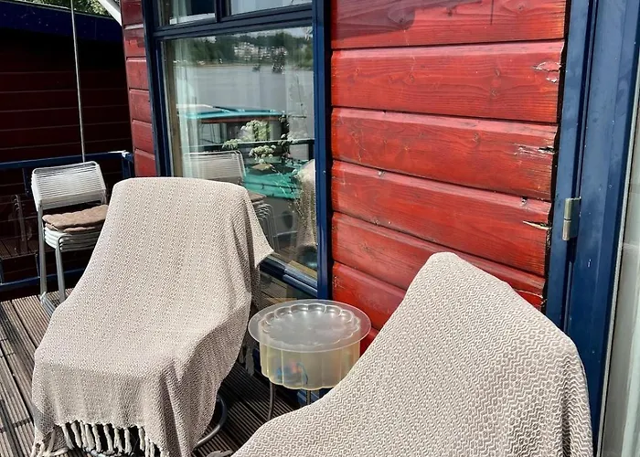 Chic On The Rhine * ארנהיים