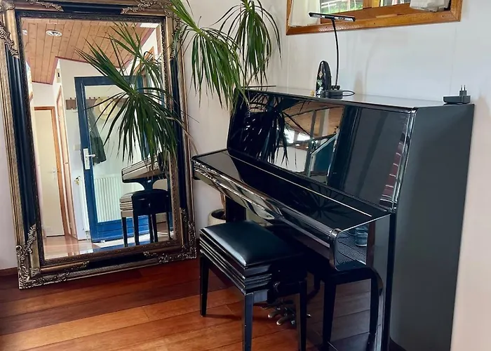 Chic On The Rhine * 아른헴