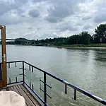 Chic On The Rhine Villa *