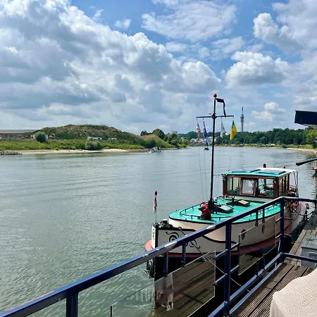 Villa Chic On The Rhine