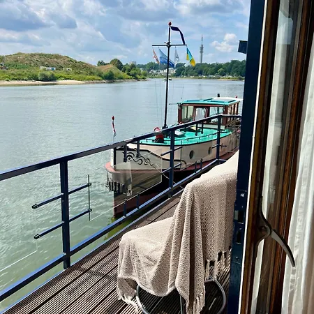 Chic On The Rhine Villa