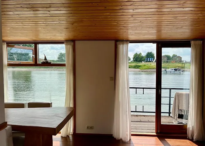 别墅 Chic On The Rhine 阿纳姆